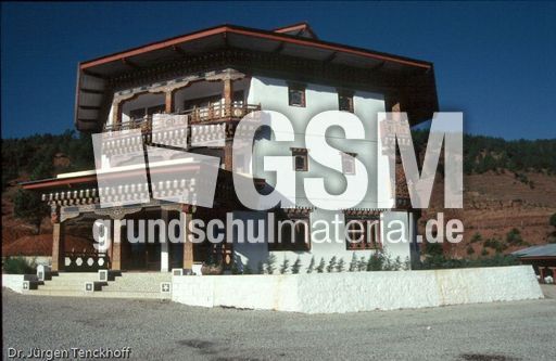 1103_bhutan_1994_Hotel in Punakha.jpg